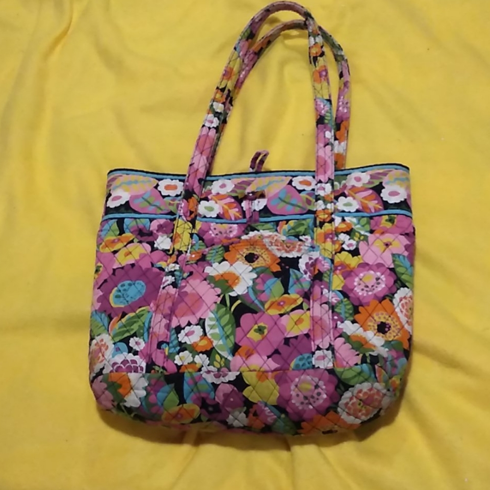 Vera Bradley tote bag